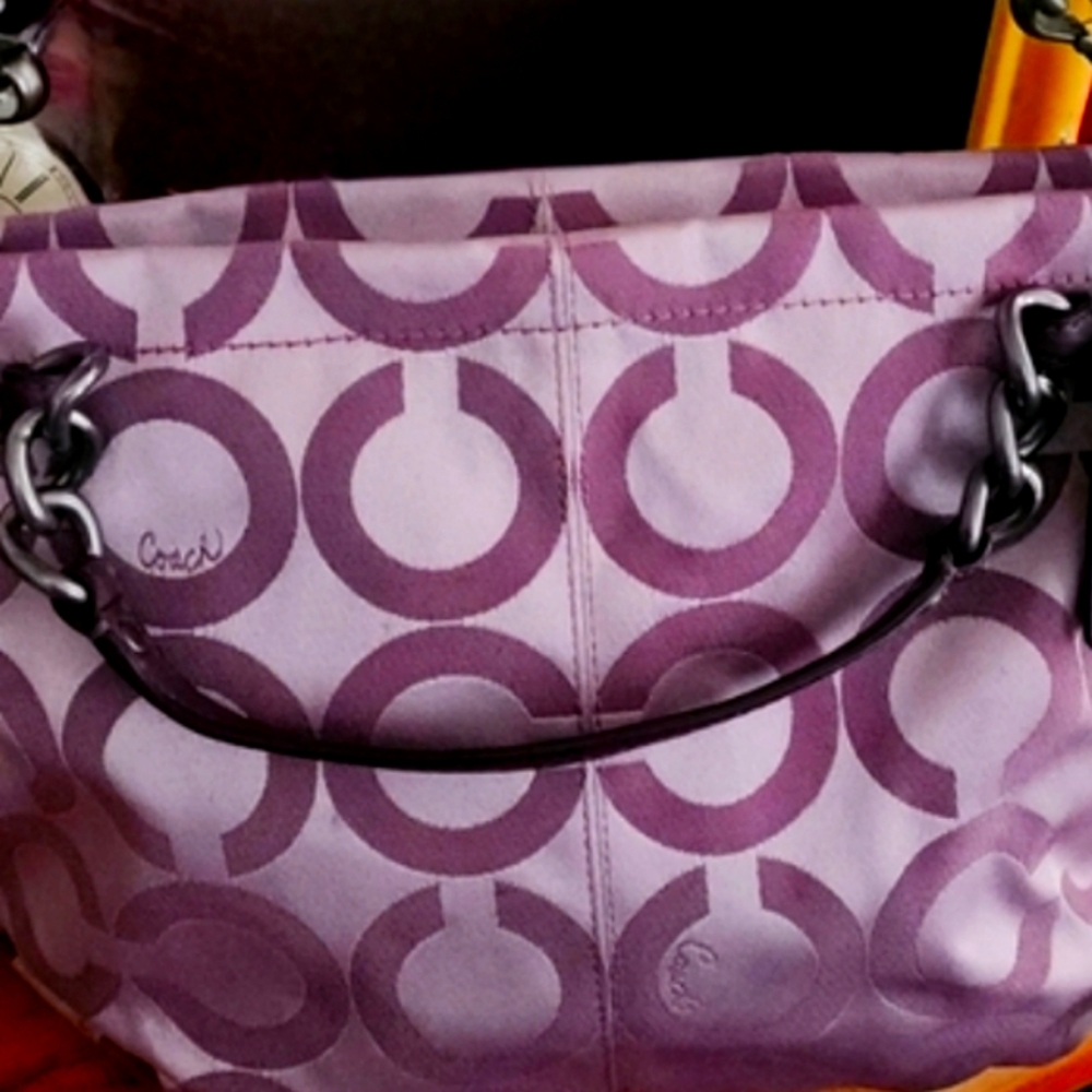 NWOT Lavender & plum Coach purse